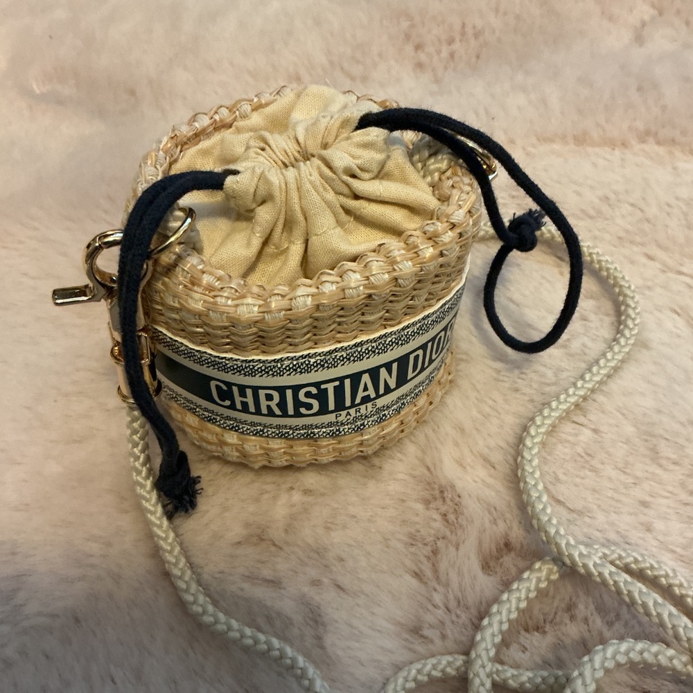 GWP CHRISTIAN DIOR SMALL STRAW CROSSBODY POUCH WITH GIFT BOX - Picture 4 of 5